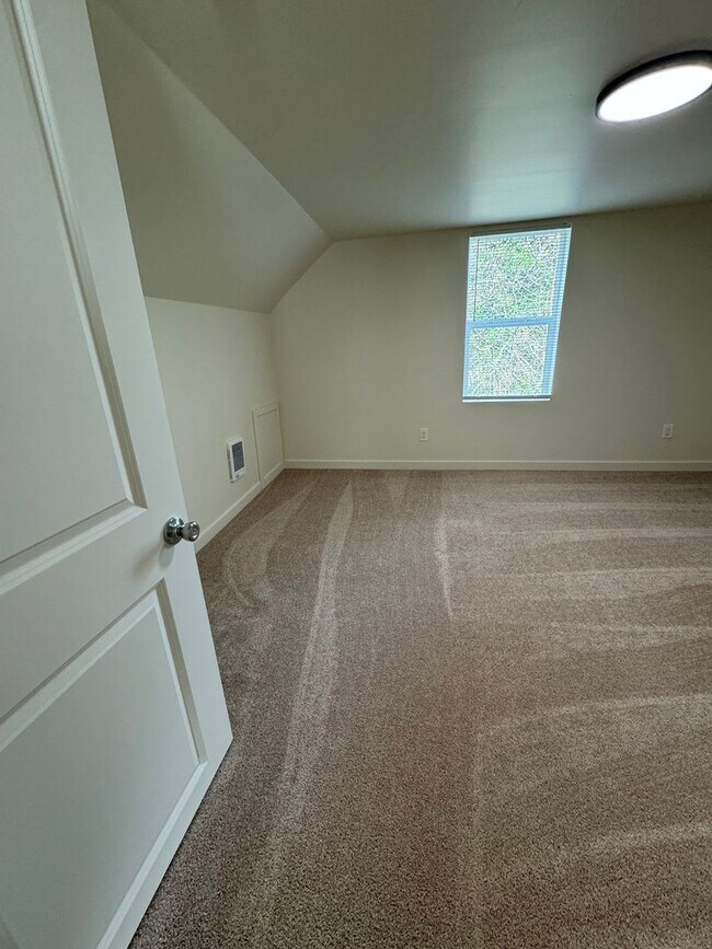 Building Photo - 3 Bedroom 1 Bathroom House for Rent in Auburn WA