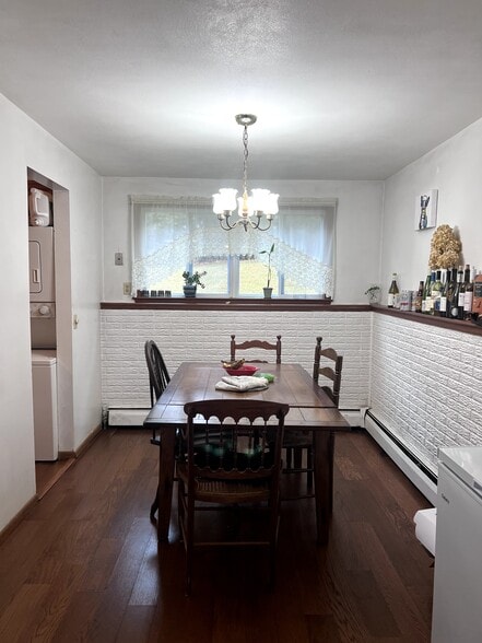 Building Photo - 204 Eastern Heights Dr