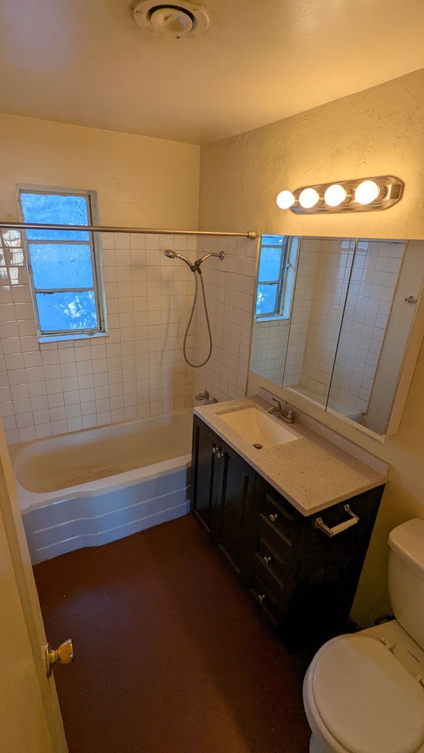 Building Photo - pm0394