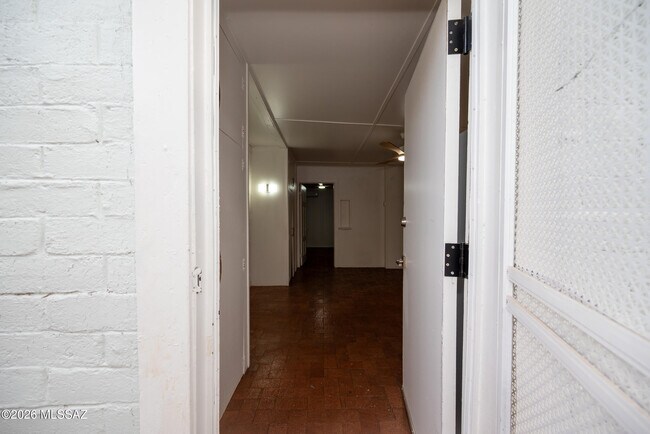 Building Photo - 1214 E Copper St
