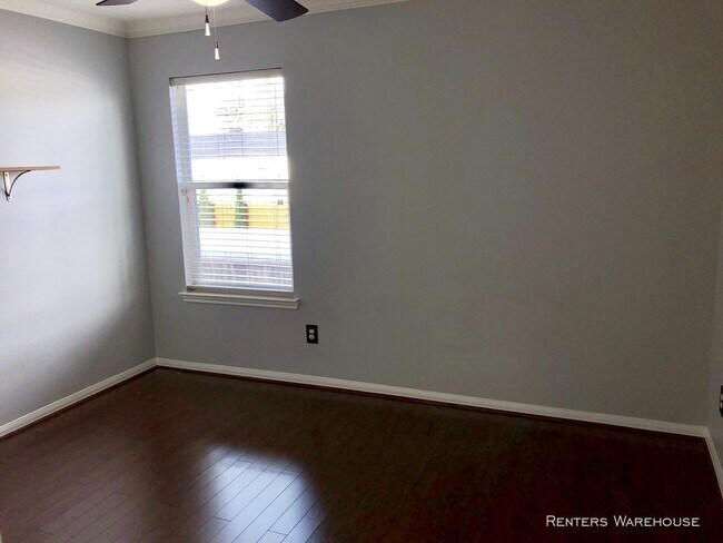 Building Photo - Stunning 3/2.5 townhome in Dominion Estates