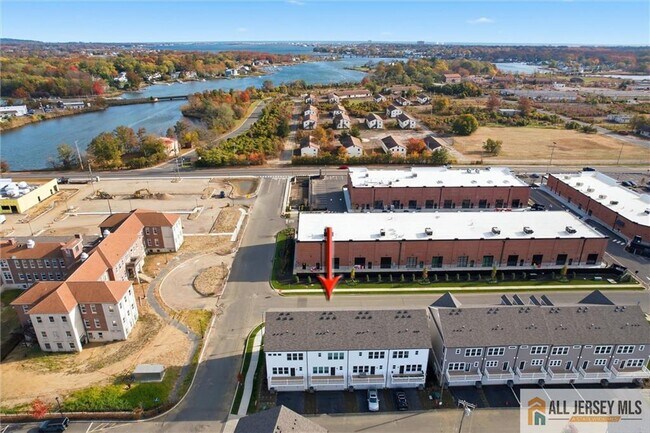 Building Photo - 4 Barton Ave