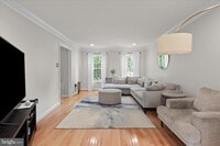 Building Photo - 2026 Westwood Forest Dr