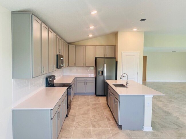 Building Photo - 1840 Ancestry Trl