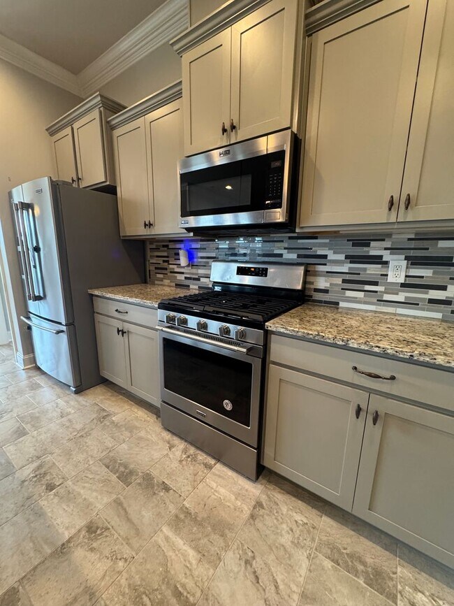Building Photo - 234 Pumprock Dr
