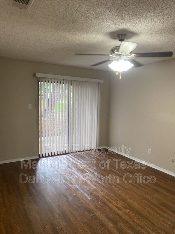 Building Photo - 4707 Burning Springs Dr