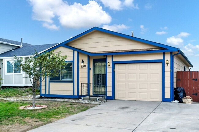Building Photo - 6376 Chantilly Pl