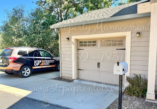 Building Photo - Updated 2BR/2BA Home | Generator • Fenced Yard • EV Charging