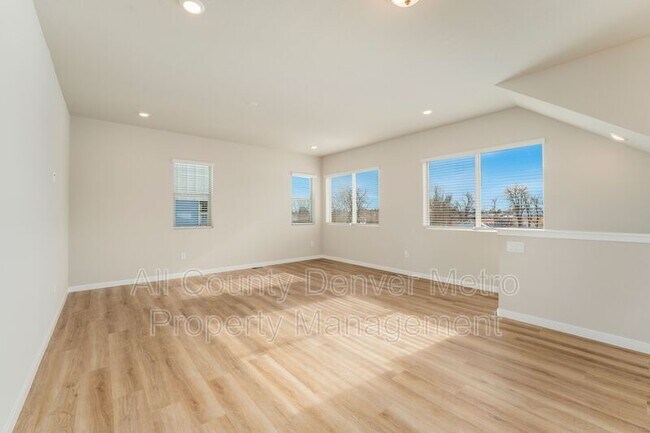 Building Photo - 15195 W 68th Pl