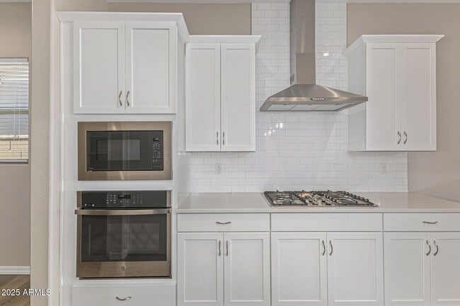 Building Photo - 20108 W Montecito Ave