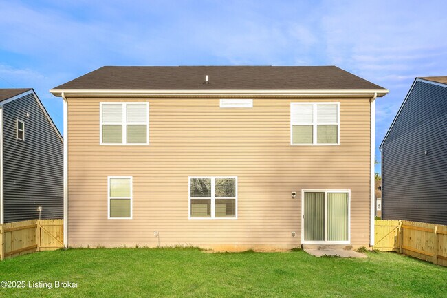Building Photo - 12045 Wooden Trace Dr