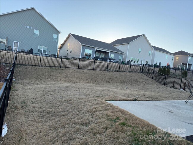 Building Photo - 5126 Idared Ct