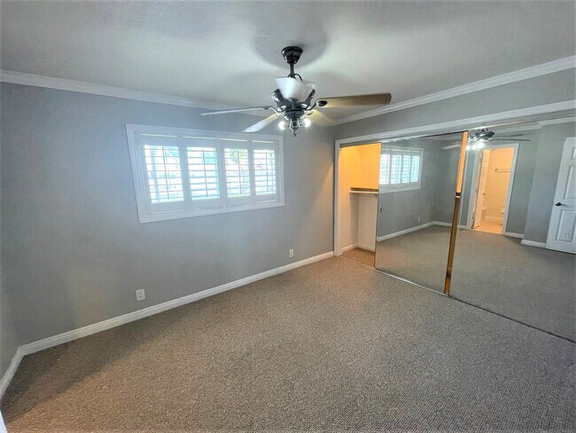 Building Photo - COSTA MESA 4BR/3BA TOWNHOME READY FOR MID-JULY OCCUPANCY
