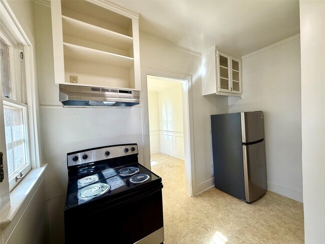 Building Photo - 101 S Brewer St