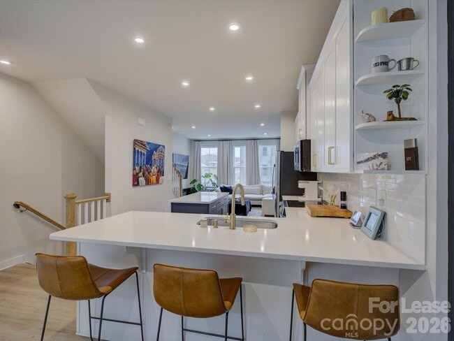 Building Photo - 6112 Station Crossing Ave