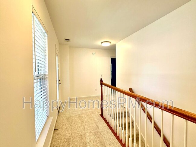 Building Photo - 1209 Laurel Park Trail