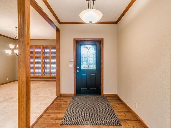 Building Photo - *Rare Find* Stunning Brookhaven 4 Bed 2.5 ...