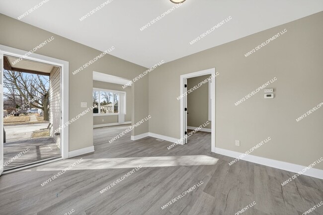 Building Photo - Completely Renovated 4-Bedroom Home in Warren!