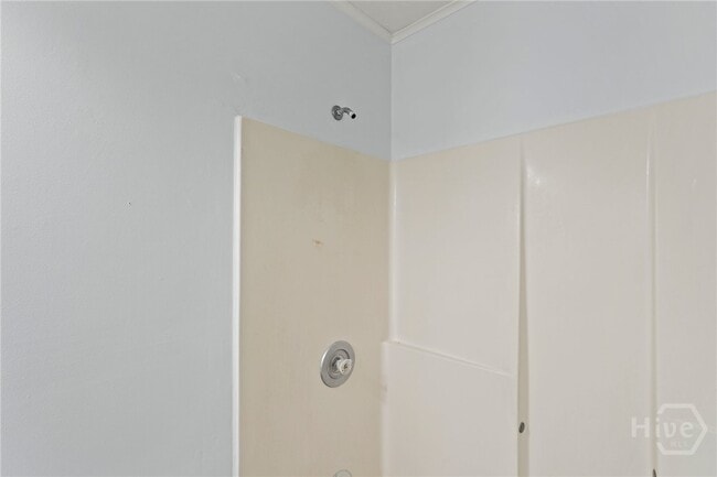 Building Photo - 2109 E 56th St