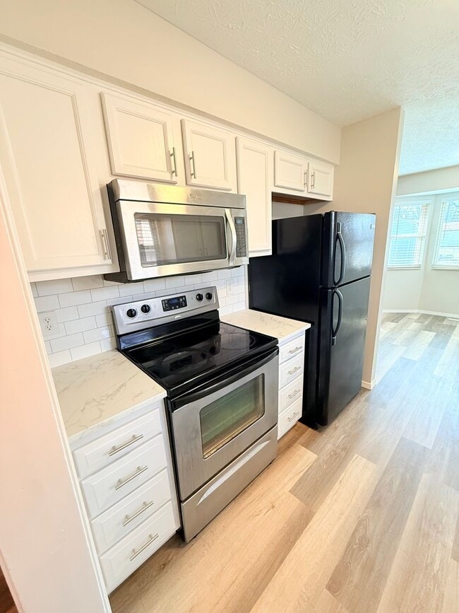 Building Photo - "Lots Of New" in South/West Springfield on a Quite Culta-sac