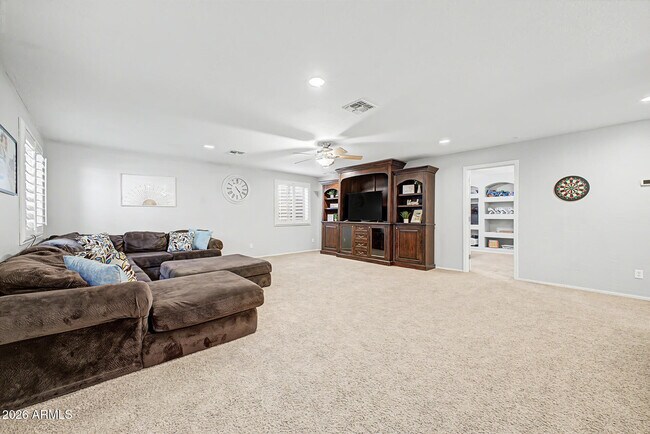 Building Photo - 4203 E Los Altos Rd