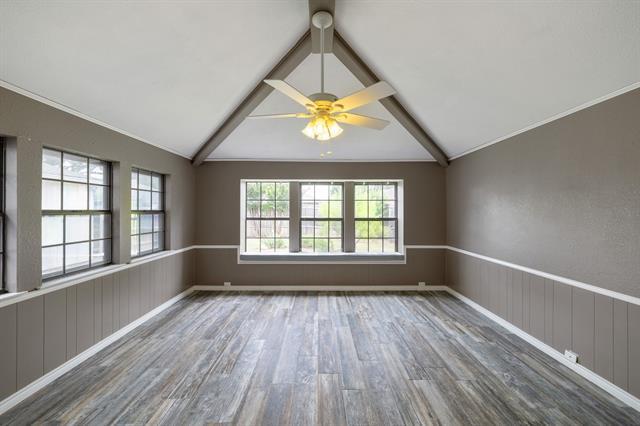 Building Photo - 1527 Estates Way