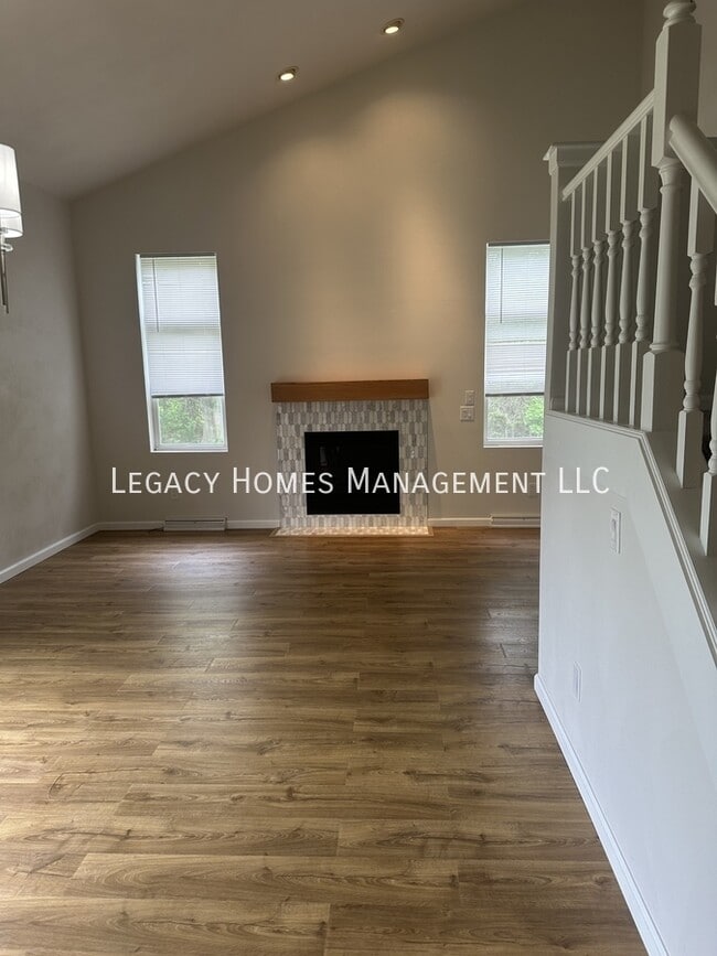 Building Photo - 1091 Stillmeadow Ln