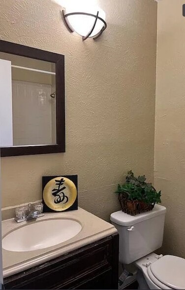 Building Photo - 10500 Lake June Rd