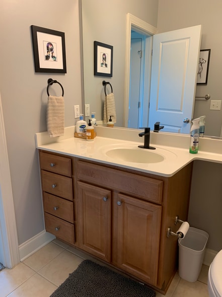 Guest Bathroom - 2000 Belle Isle Ave