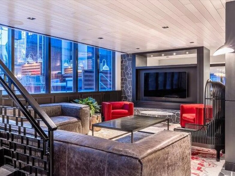 Building Photo - 21 West End Ave