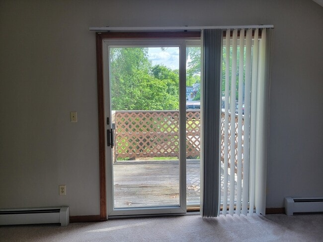 Building Photo - 37 Golden Hills Rd