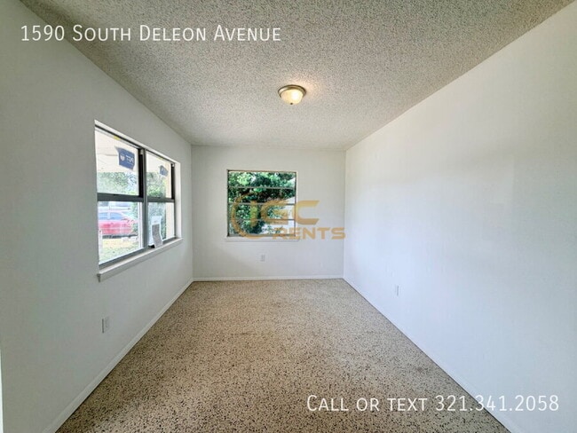 Building Photo - 1590 S Deleon Ave