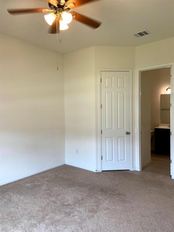 Building Photo - 2918 Zelma Dr