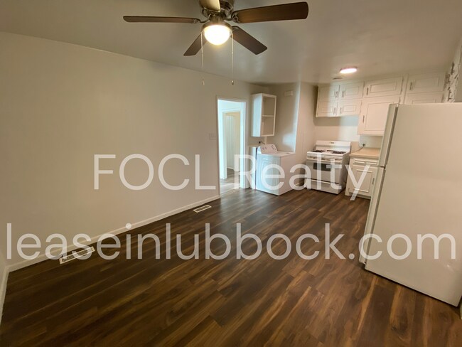 Building Photo - 1308 61st St