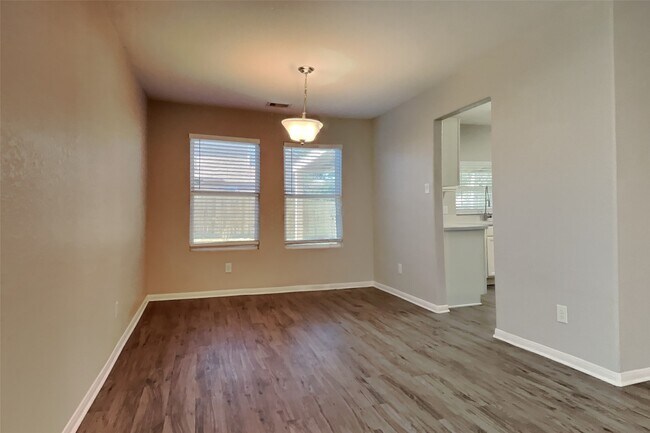 Building Photo - 16730 N Bob White Dr