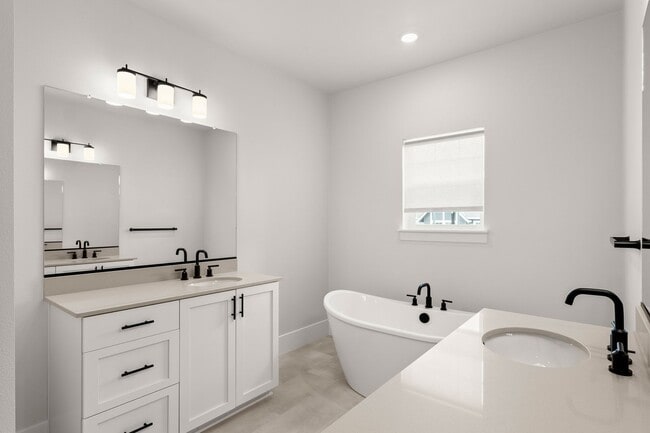 Building Photo - 13737 SW 165th Ave