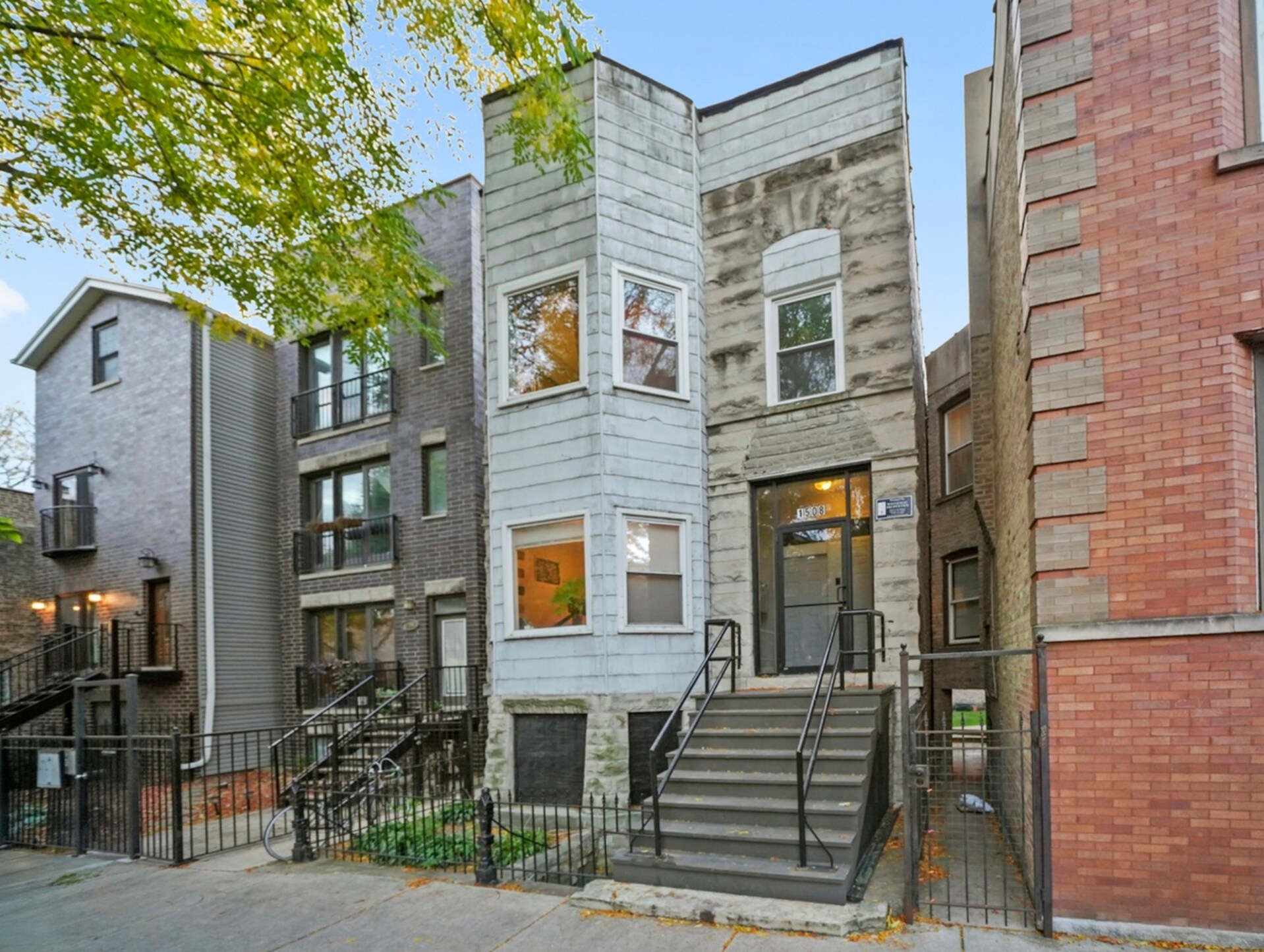 Front of House - 1508 N Artesian Ave