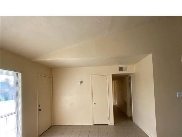 Building Photo - 5821 Winell Dr