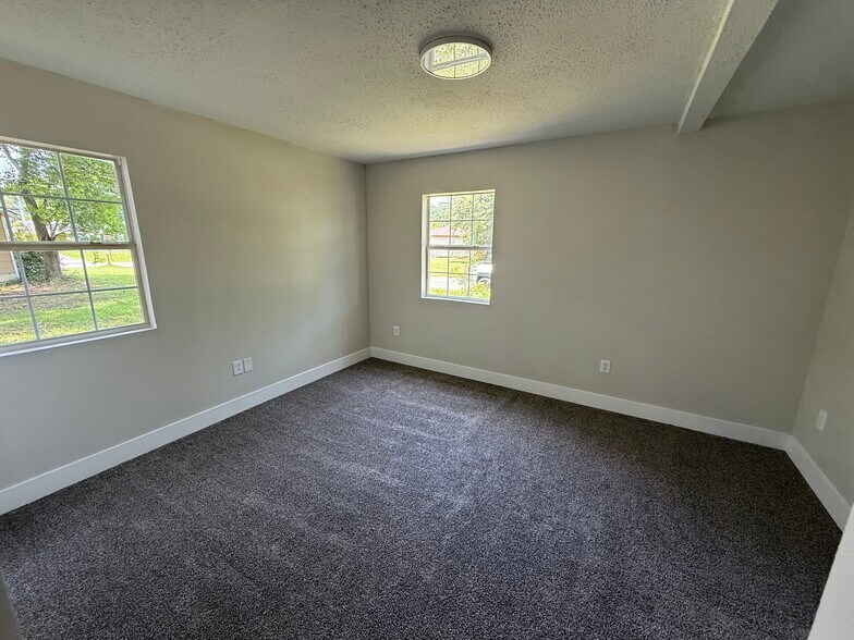Building Photo - 1602 Cadillac Dr
