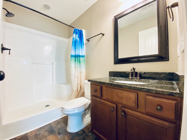 Building Photo - 938 S Mossy Rock Rd