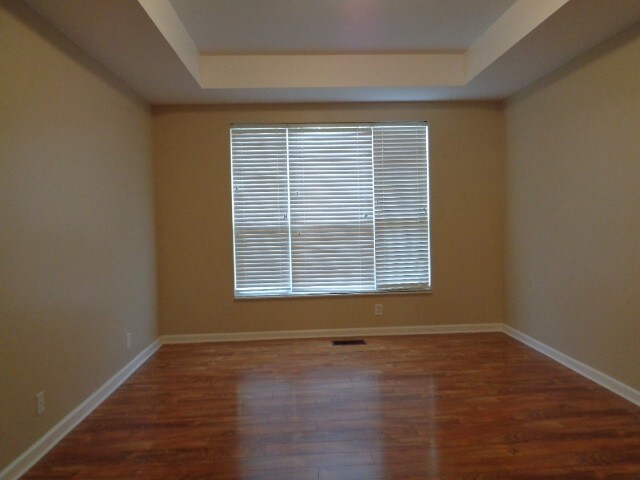Building Photo - 2365 Edencrest Dr