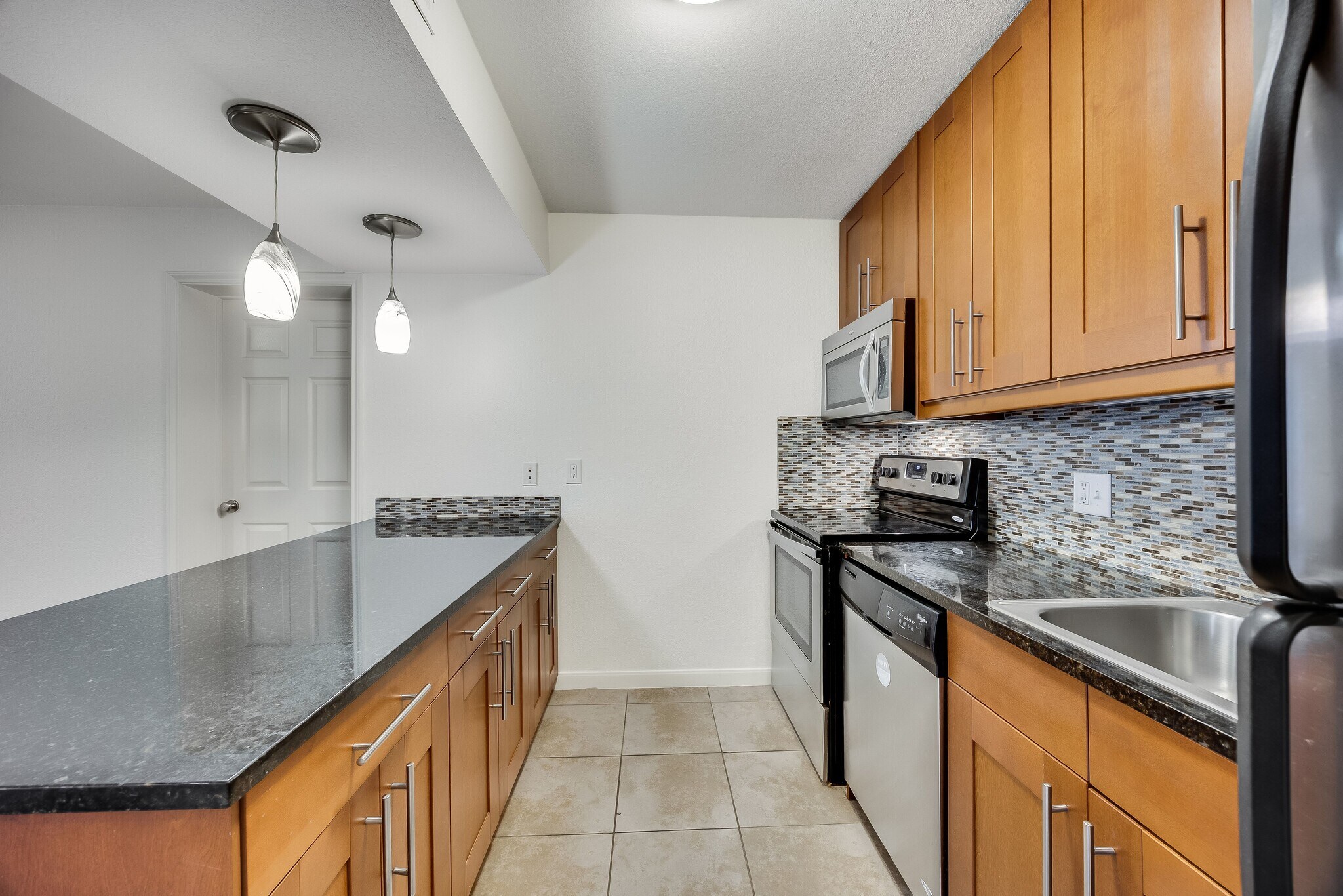 Building Photo - 7685 Northcross Dr