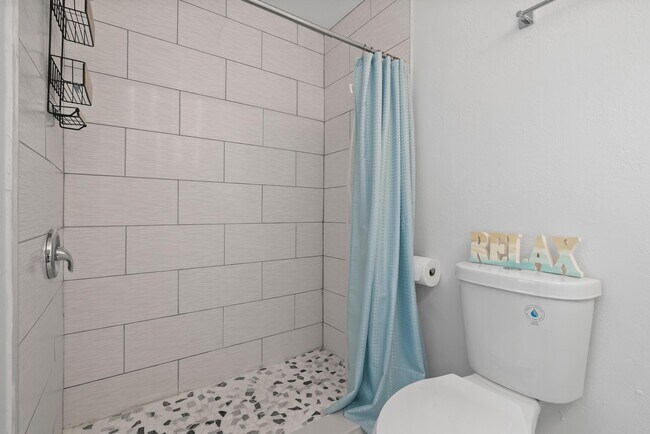 Building Photo - 670 Hernando St