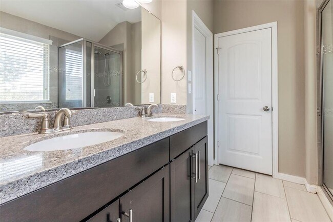 Building Photo - 12701 Brycen Ct