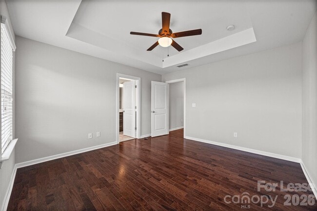 Building Photo - 827 Ayrshire Ave