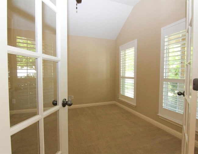 Building Photo - 3640 Rosalina Loop