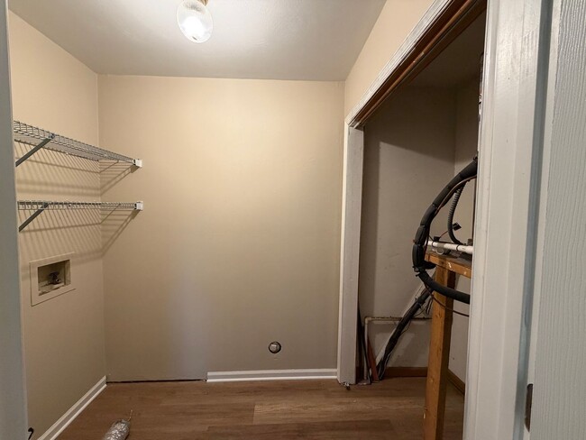 Building Photo - Georgetown Colony