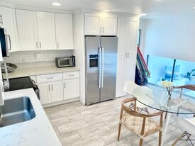 Building Photo - 18203 Coastline Dr