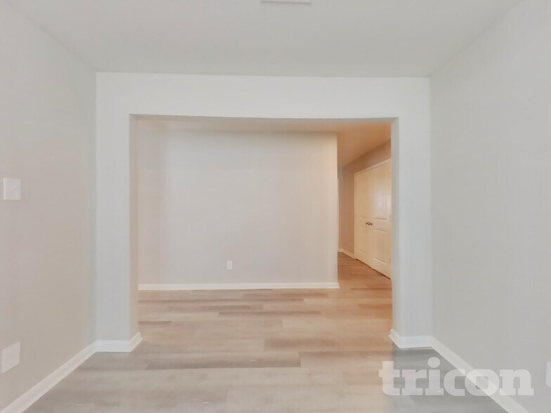 Building Photo - 15673 Briar Frst Dr