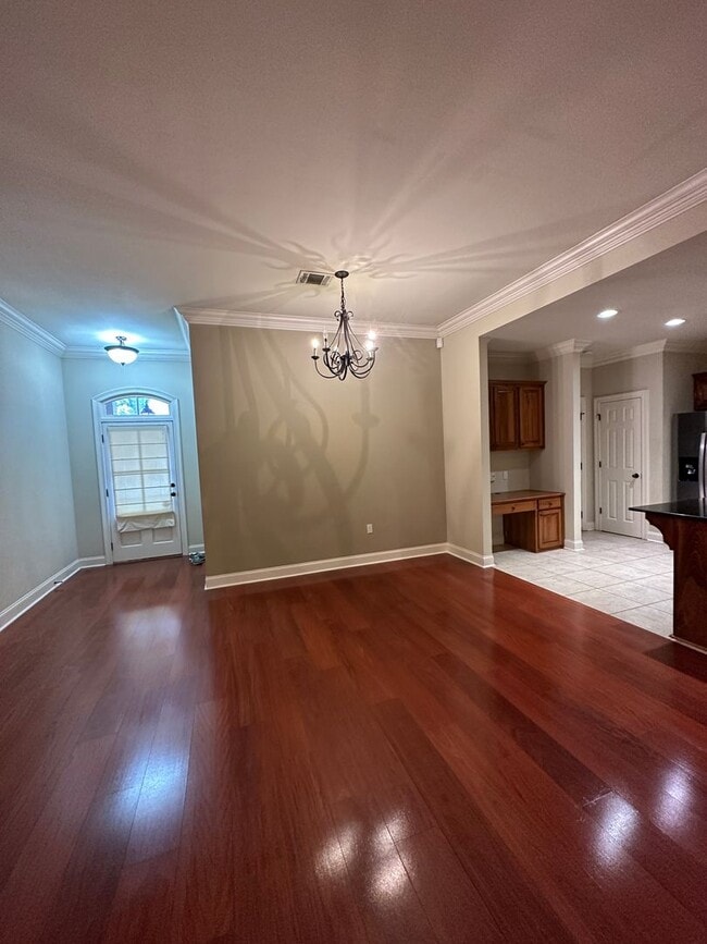 Building Photo - 9134 Magnolia Leaf Ave